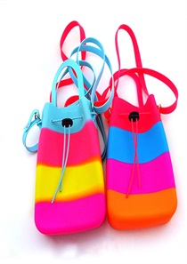 東莞博高時(shí)尚多色硅膠小背包