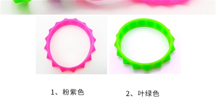 硅膠金字塔手環(huán) 硅膠金字塔手環(huán)