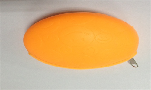 硅膠產(chǎn)品容易發(fā)黃是什么原因造成的？