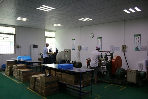 專家揭示，硅膠煉膠過(guò)程不會(huì)產(chǎn)生和釋放有毒氣體