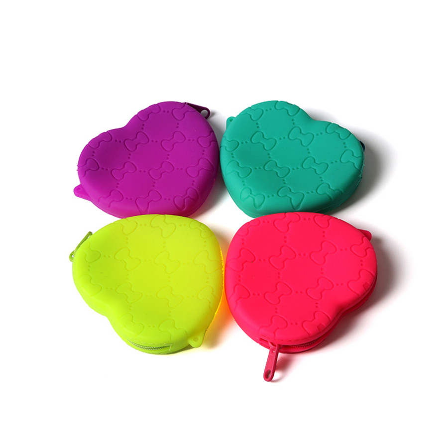 恰如你所需之戀人心，給你渴慕已久的深情-東莞博高硅膠心形拉鏈包唯伊傾情